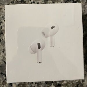 Apple AirPods Pro 2nd Generation with MagSafe Wireless Charging Case (USB‑C)...